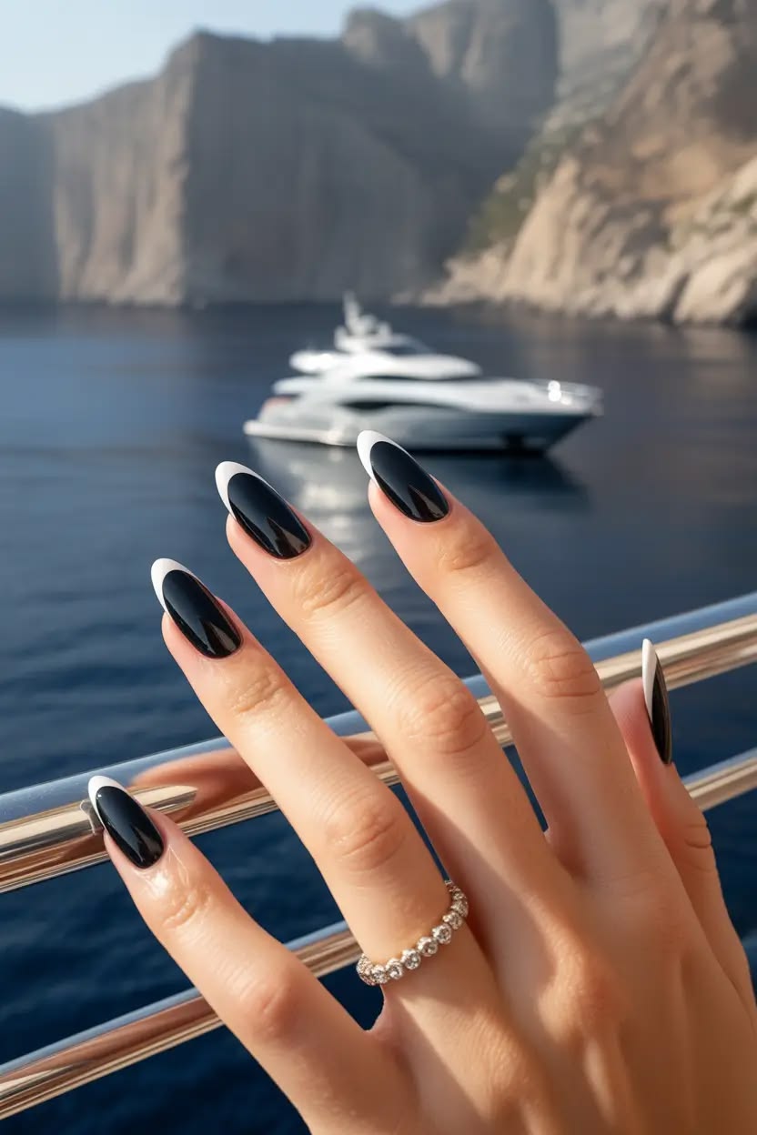 Shellac vs Gel Ibiza — the long-lasting manicure for the Mediterranean and pool-proof nails that survive the island.